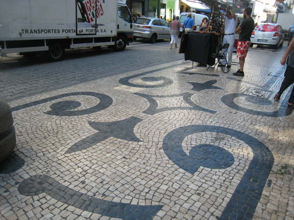 Typical paving in Rua Santa Catalina