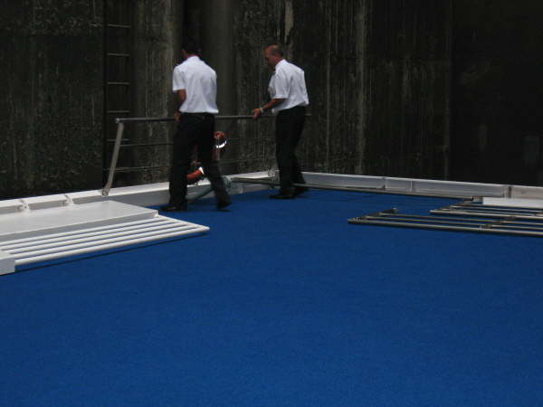 Reducing the height of the boat in readiness for Lock 2