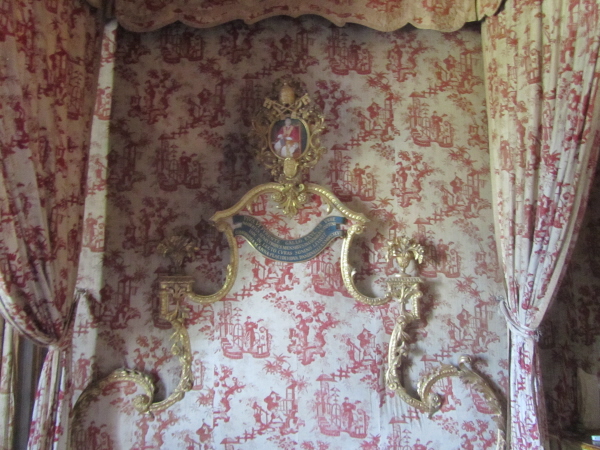 Bed in which the Pope slept at Villa di Geggiano, Siena