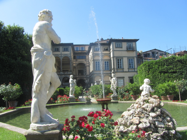 Palazzo Pfanner, Lucca