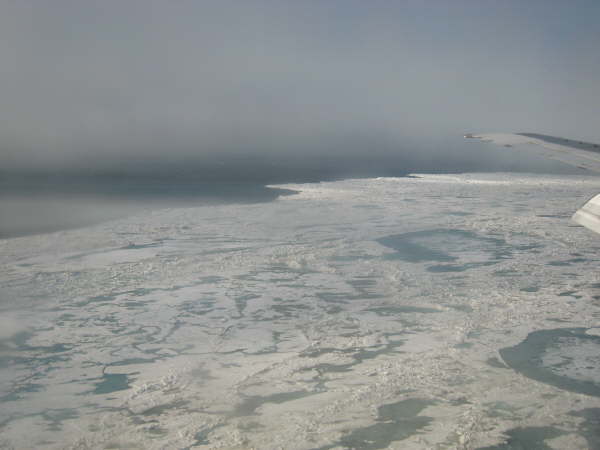 Flying to Barrow: the Arctic Sea ice
