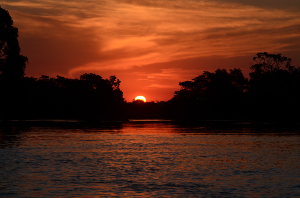 Sunset on the Rio Cuiab (last photo in this section)