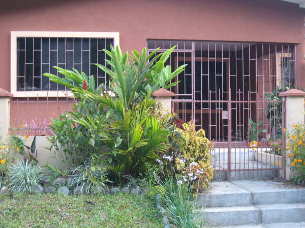 Outside Rancho Rio Perlas