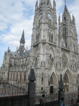 Quito: The Basilica del Voto Nacional
