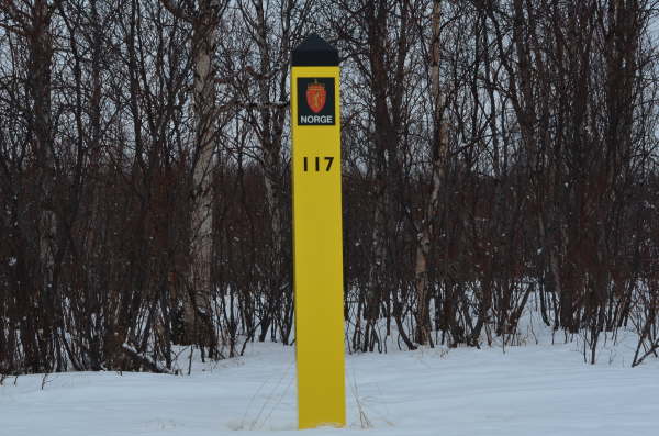 Post marking the border with Russia