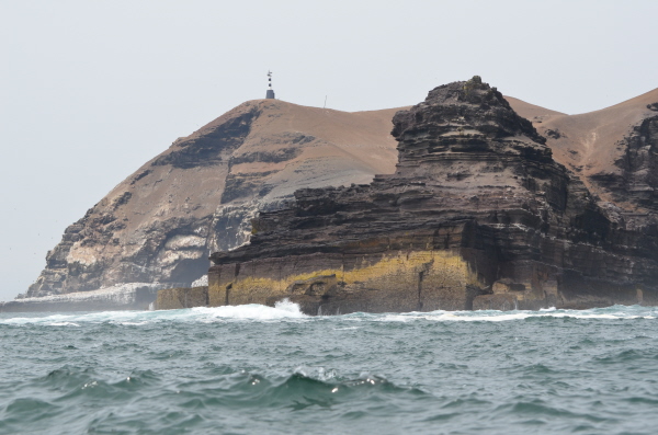 Cliffs near Pucusana (last photo in this section)