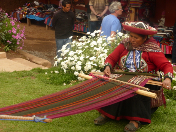 Weaving at the weaving demonstration