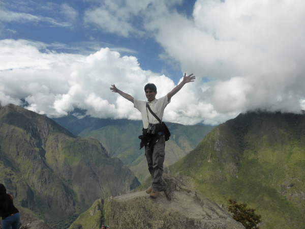 Alex (our guide) on the top of Wayna Picchu