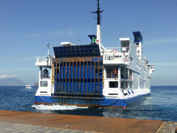 Car ferry "Filippo Lippi" (IMO 8708608) at Panarea