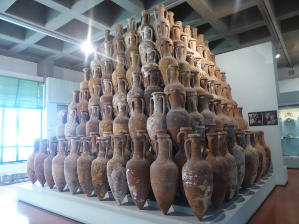 Amphorae salvaged from shipwreck