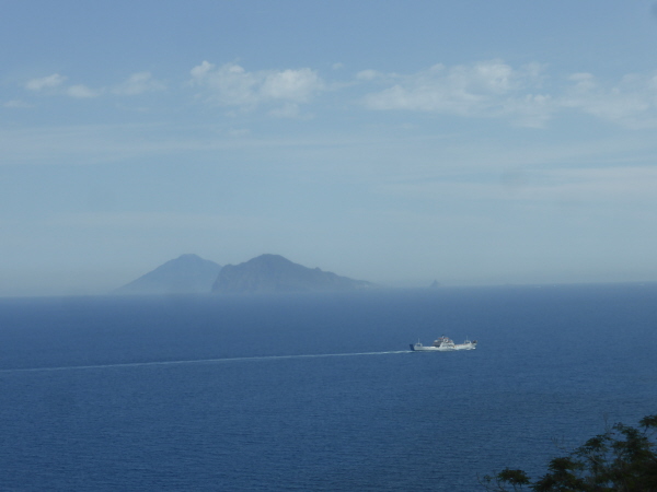 Car ferry "Ulisse" (IMO 7817828) seen between Salina and Lipari